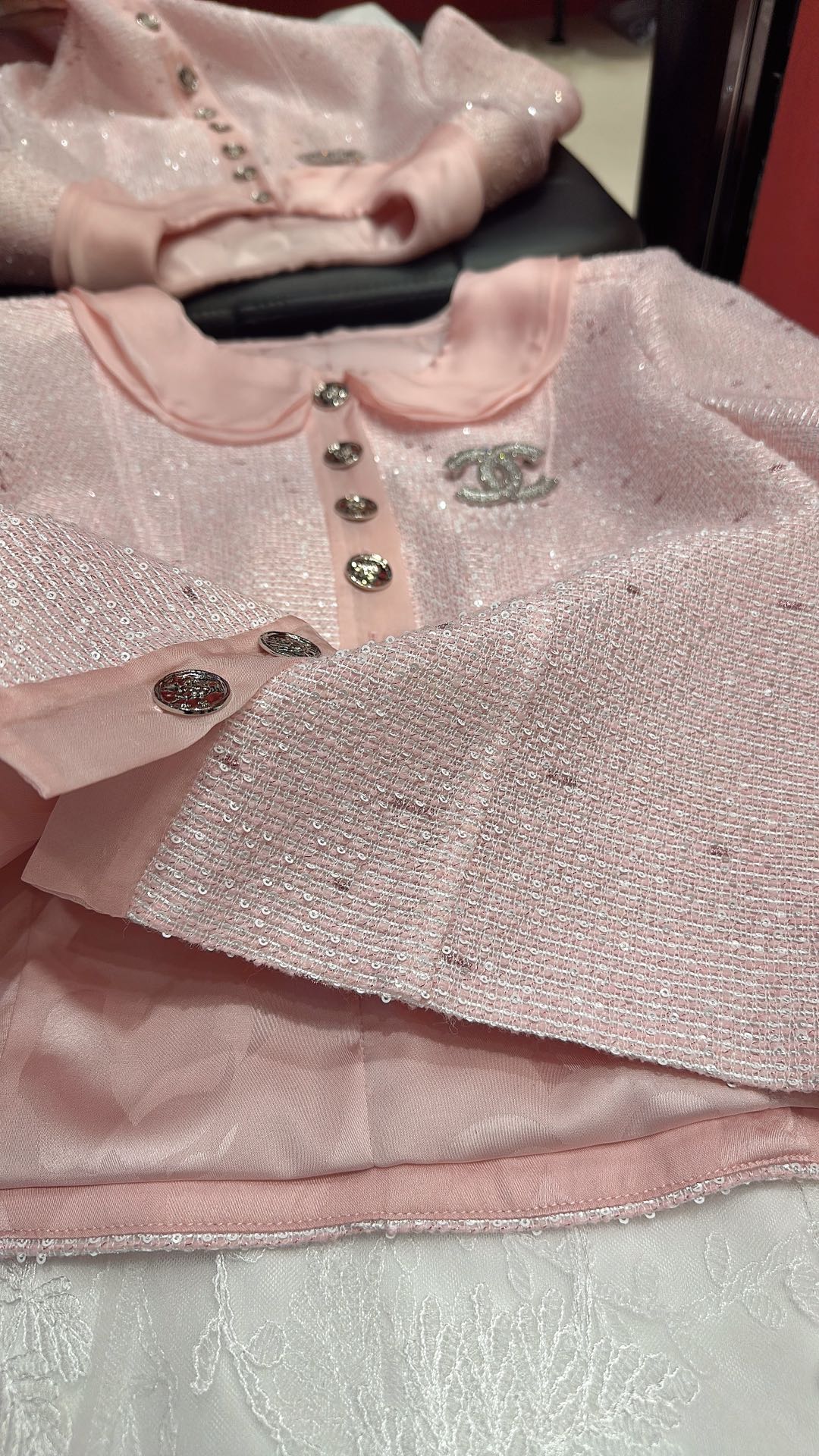 Stylish Retro Princess in New Chan*l Dress with Soft Hand and Light-Colored Fashion - 图片 3