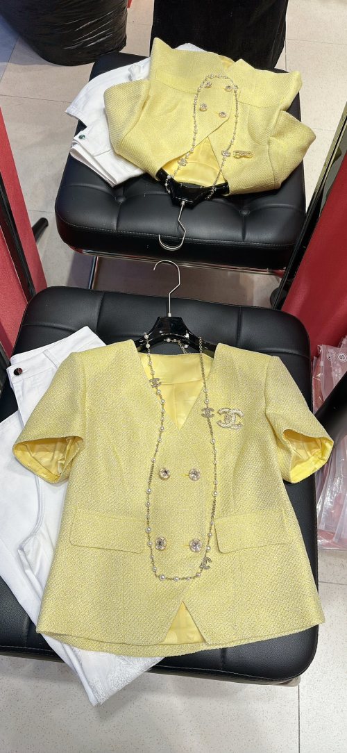 Chanel Women's 2025 Latest Top Irregular Waist Slim Fit Fashion, Yellow 1 Chanel Women's 2025 Latest Top Irregular Waist Slim Fit Fashion, Yellow