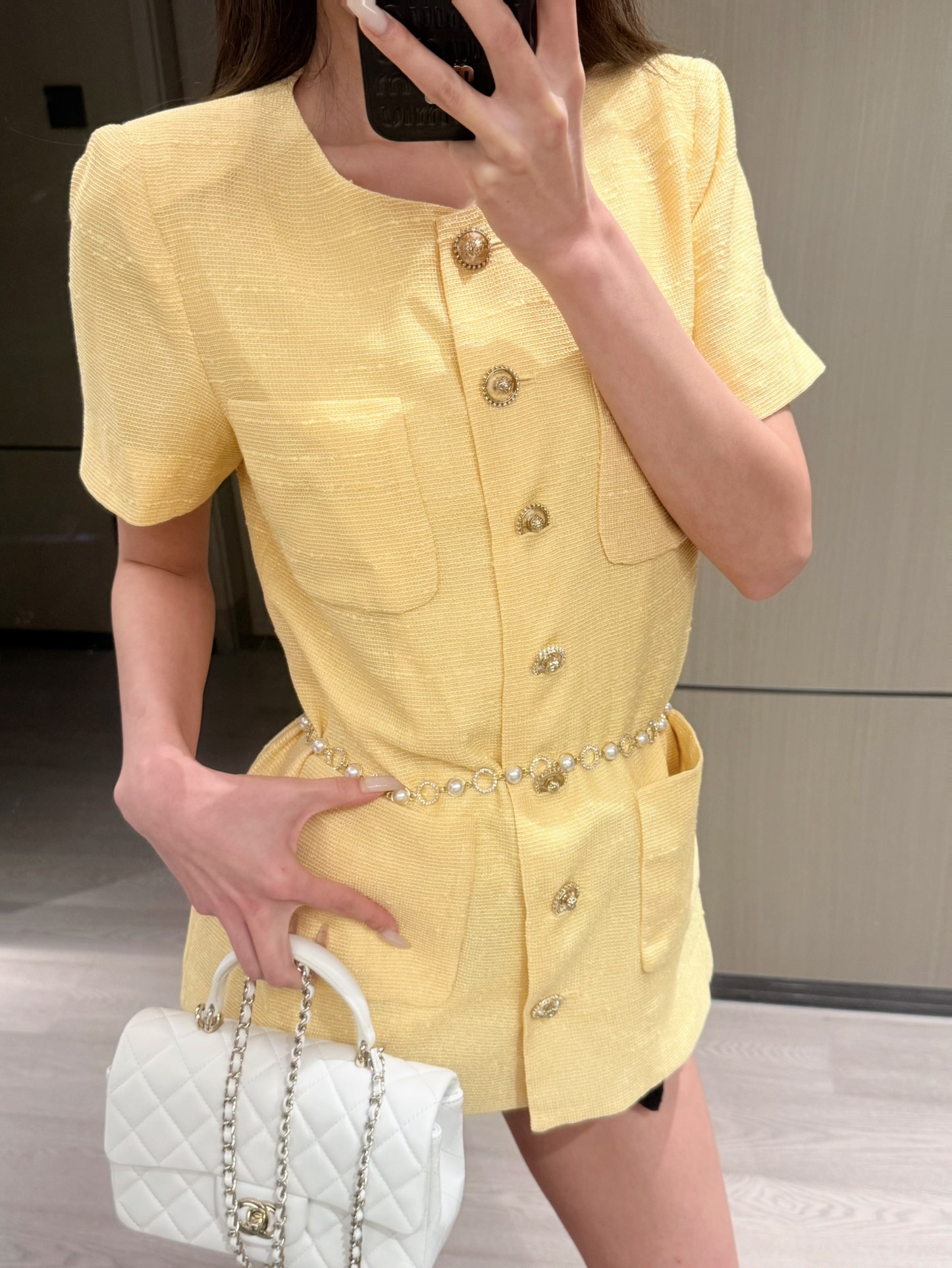 Chic Leather Crossbody Bag - Compact & Stylish Everyday Essential 2 i1749187408 9442 2