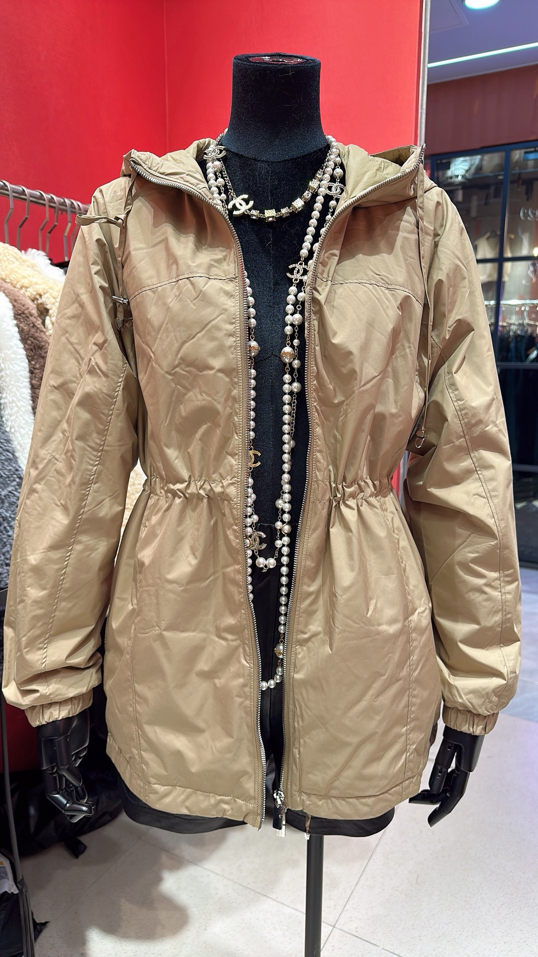 NO:689307,PRAD*25 new style autumn and winter series mid-length light white goose down jacket size S M L, Prada-clothing, prada, prada, down jacket,19860909PRAD*25新款上新 秋冬系列中长轻薄白鹅绒羽绒服 码数S M L,普拉达-服装,prada,prada,down jacket,,Women's clothing