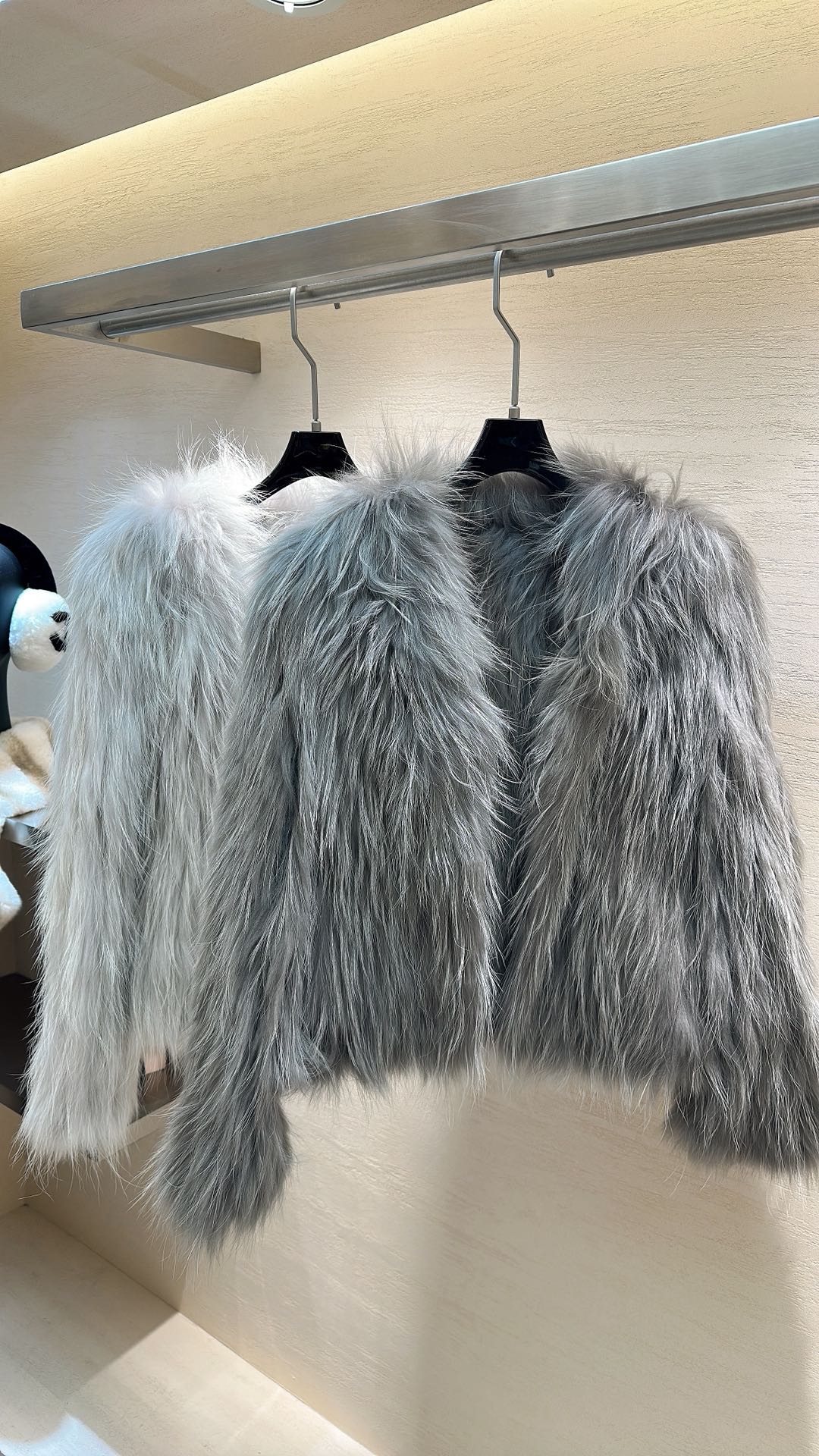 NO:689319,FENDI*25 new style, autumn and winter series fox fur, size S M L, Fendi-clothing, fendi, fendi,19860909FENDI*25新款上新 秋冬系列狐狸毛皮草 码数S M L,芬迪-服装,fendi,fendi,,Women's clothing