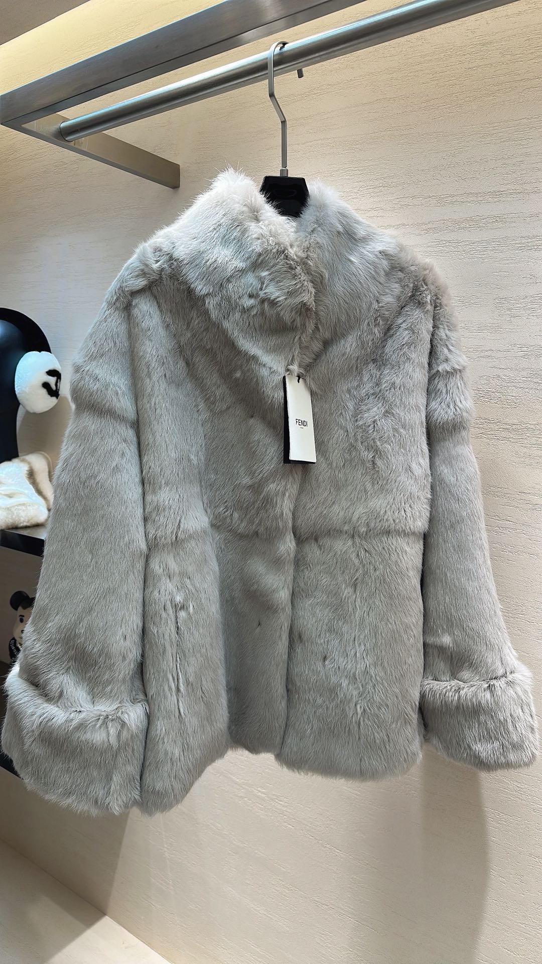NO:689278,FENDI*25 New Style Autumn and Winter Series Rabbit Fur Stand Collar Jacket Size S M L, Fendi-clothing, fendi, fendi, jackets & coats,19860909FENDI*25新款上新 秋冬系列兔毛皮草立领外套 码数S M L,芬迪-服装,fendi,fendi,jackets & coats,,Women's clothing