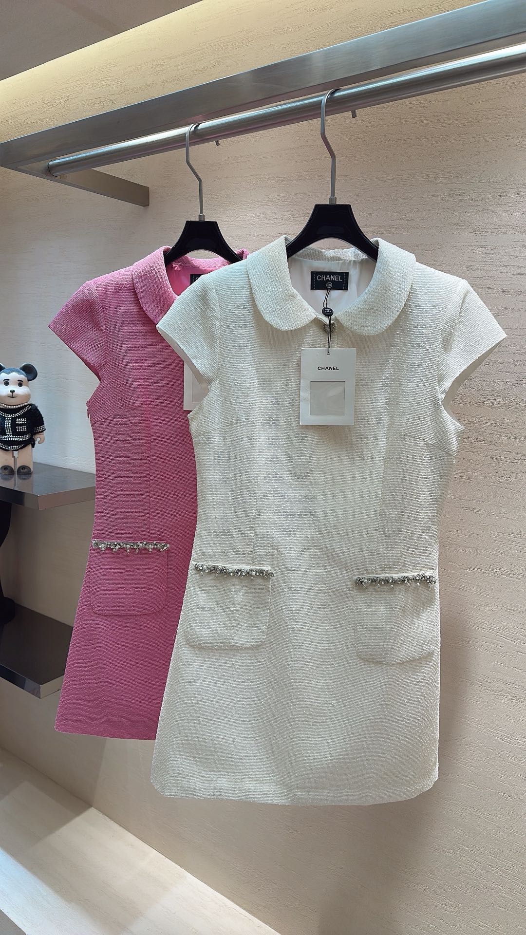 NO:778684,CHANE* retro doll collar design, age-reducing and gentle, waist-cinching A-line version, neatly modifying the body shape, even small people can easily control the size 36 38 40, Chanel-clothing, chanel, chanel,19860909CHANE*复古娃娃领设计,减龄又温柔, 收腰A字版型,利落修饰身形,小个子也能轻松驾驭 码数36 38 40,香奈儿-服装,chanel,chanel,,Women's clothing