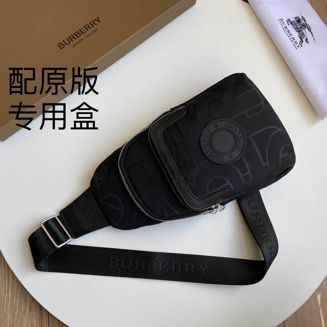 ,B家,【配原版专用盒】最新款男士胸包-原版品质,男神必备😍😍实用性非常全面 ,空间大,顶级原版牛皮⚠⚠