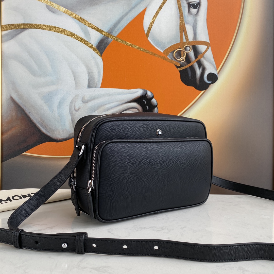 ，MONTBLANC 全新万宝龙匠心系列邮差包 经典黑
型号：MB
材质：头层牛皮（原版皮）
款式：万宝