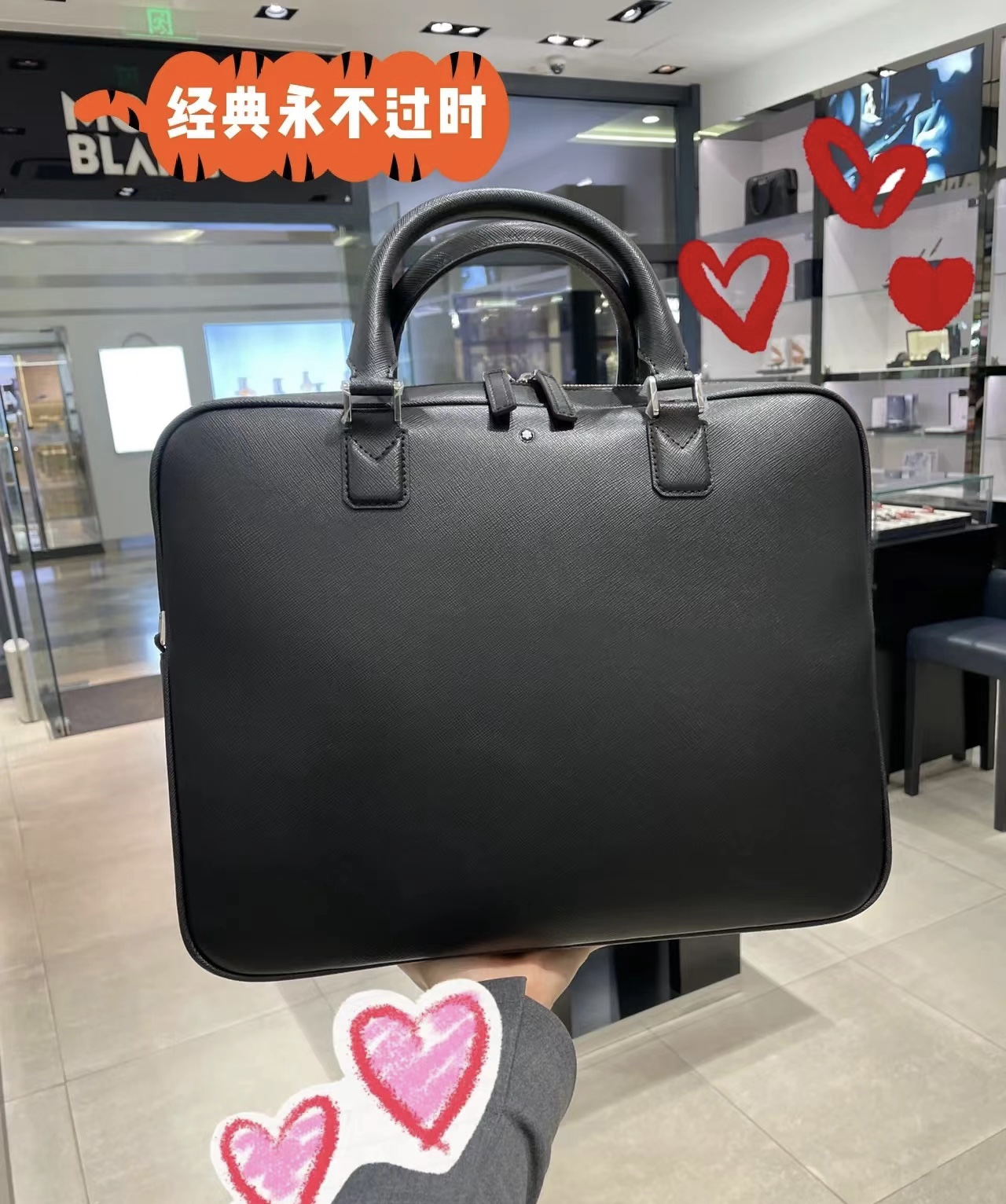 ，mont blanc 万宝龙-最新款男士公文包采用头层牛皮 皮质柔软高档 手感超赞简约设计足以彰显其奢