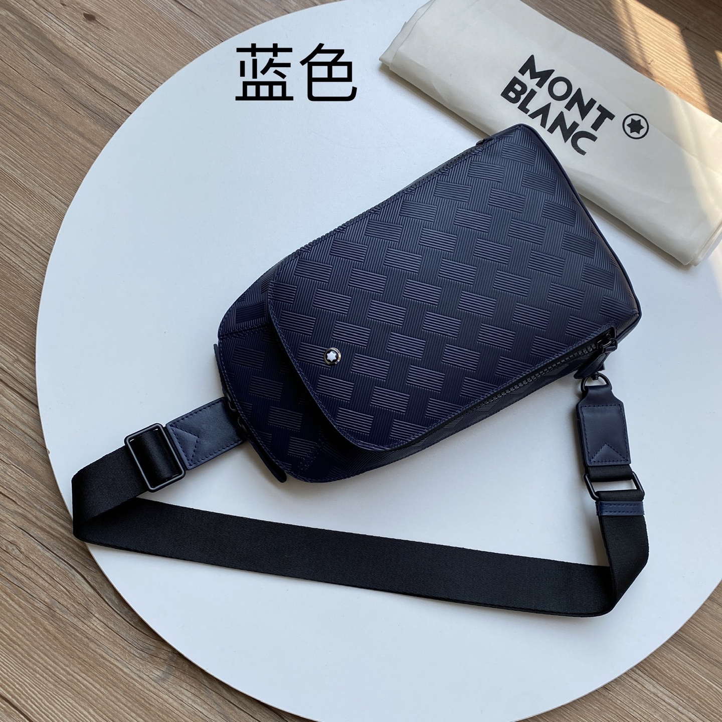 ，🆕🆕🆕🆕🆕🆕【🐊】原单高品质，万宝龙男仕休闲胸包🔥爆款强强🔥专柜同步，原版进囗头层牛皮，高端g🌟麦！ 