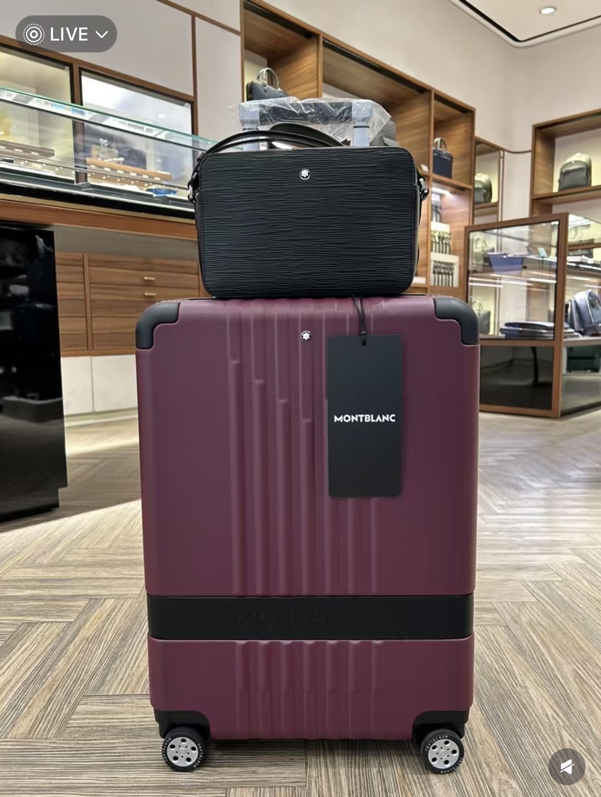 ,最新款来袭👏👏Montblanc International(万宝龙)💯💯斜挎两用包,进口顶级头层原版,手感舒适 皮质 ,最新款来袭👏👏Montblanc International(万宝龙)💯💯斜挎两用包,进口顶级头层原版,手感舒适 皮质
