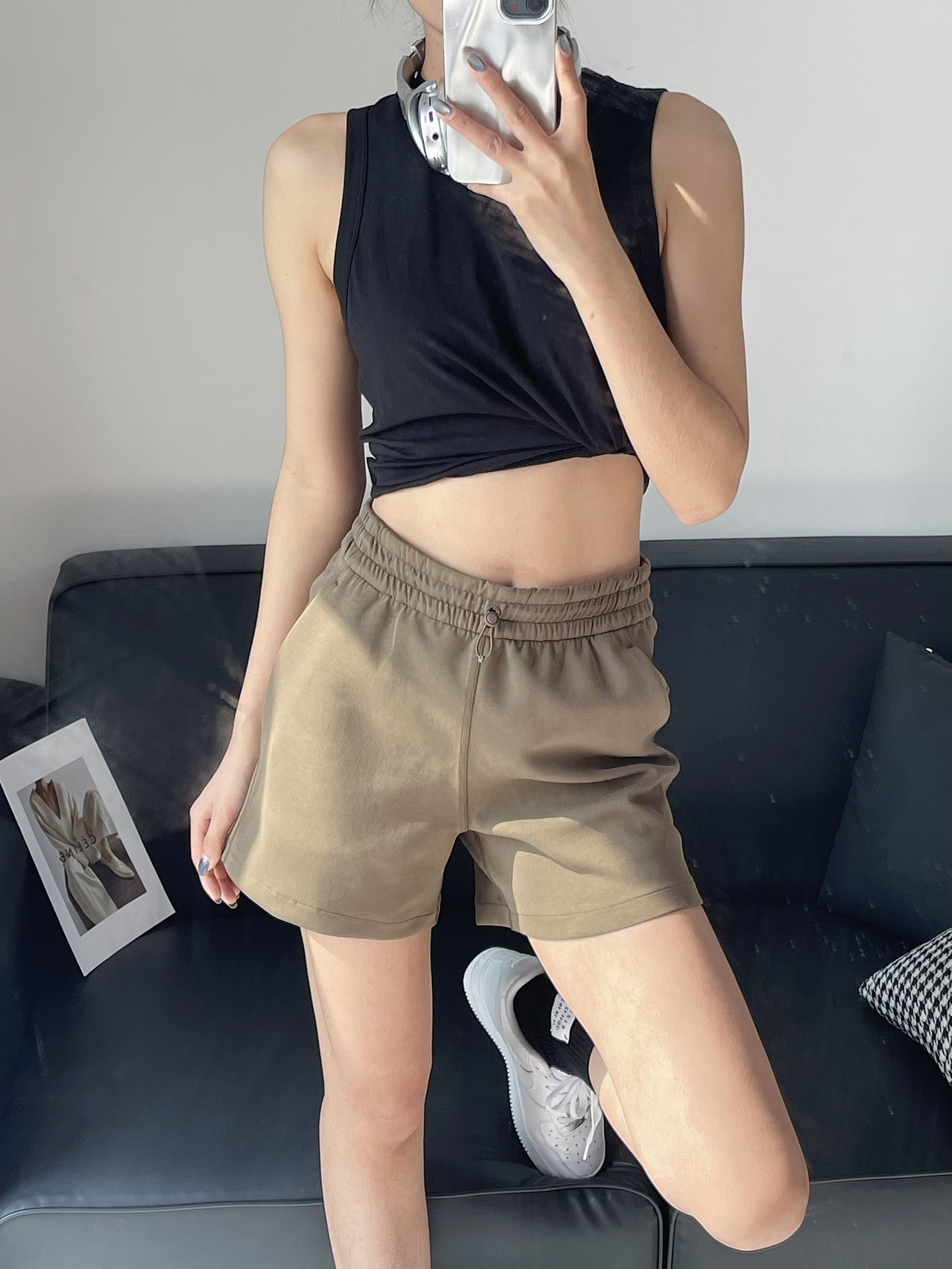 Lulu Shorts lululemon Softstreme Tm 4" — photo 3