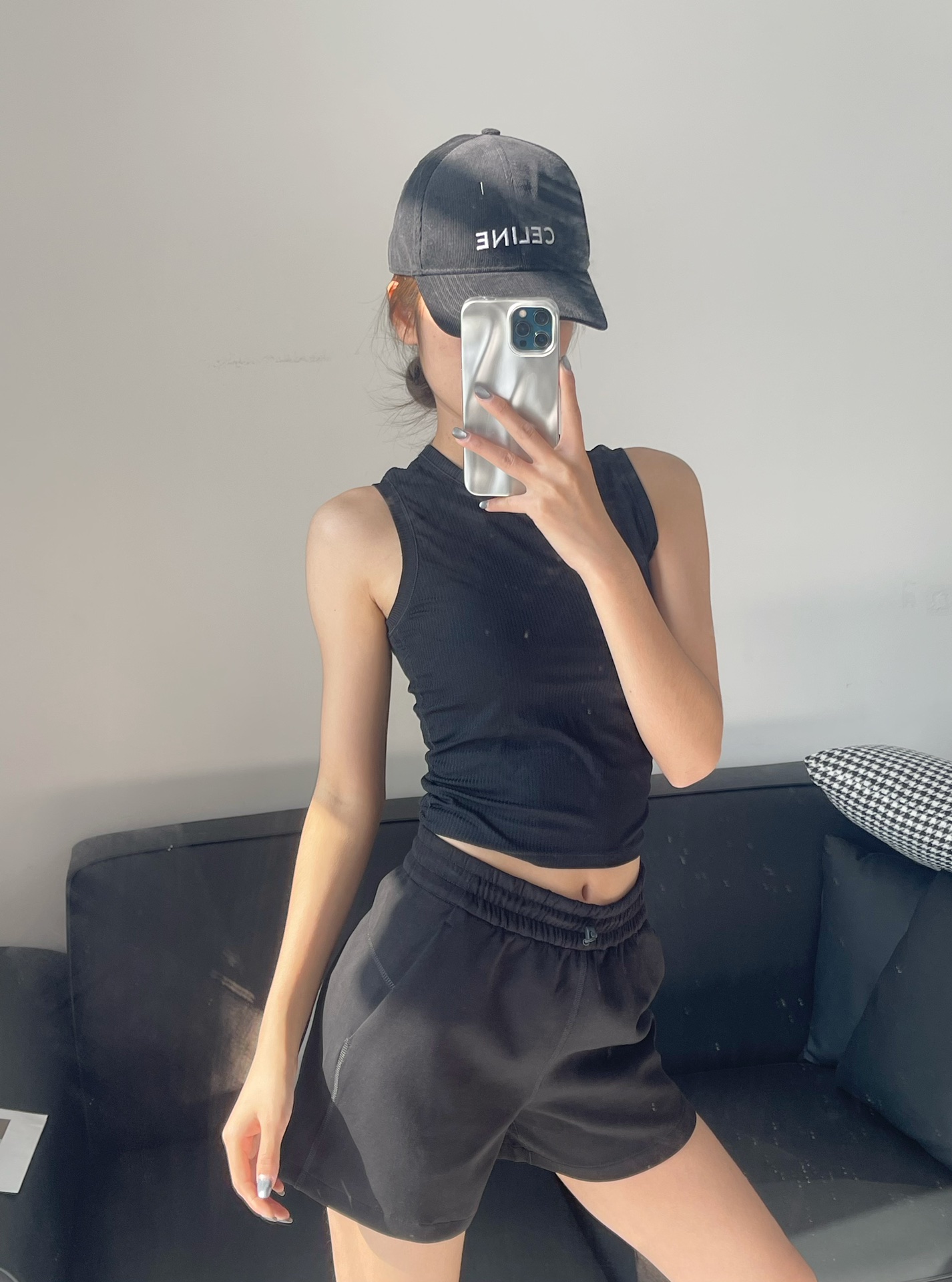 Lululemon tank yoga black