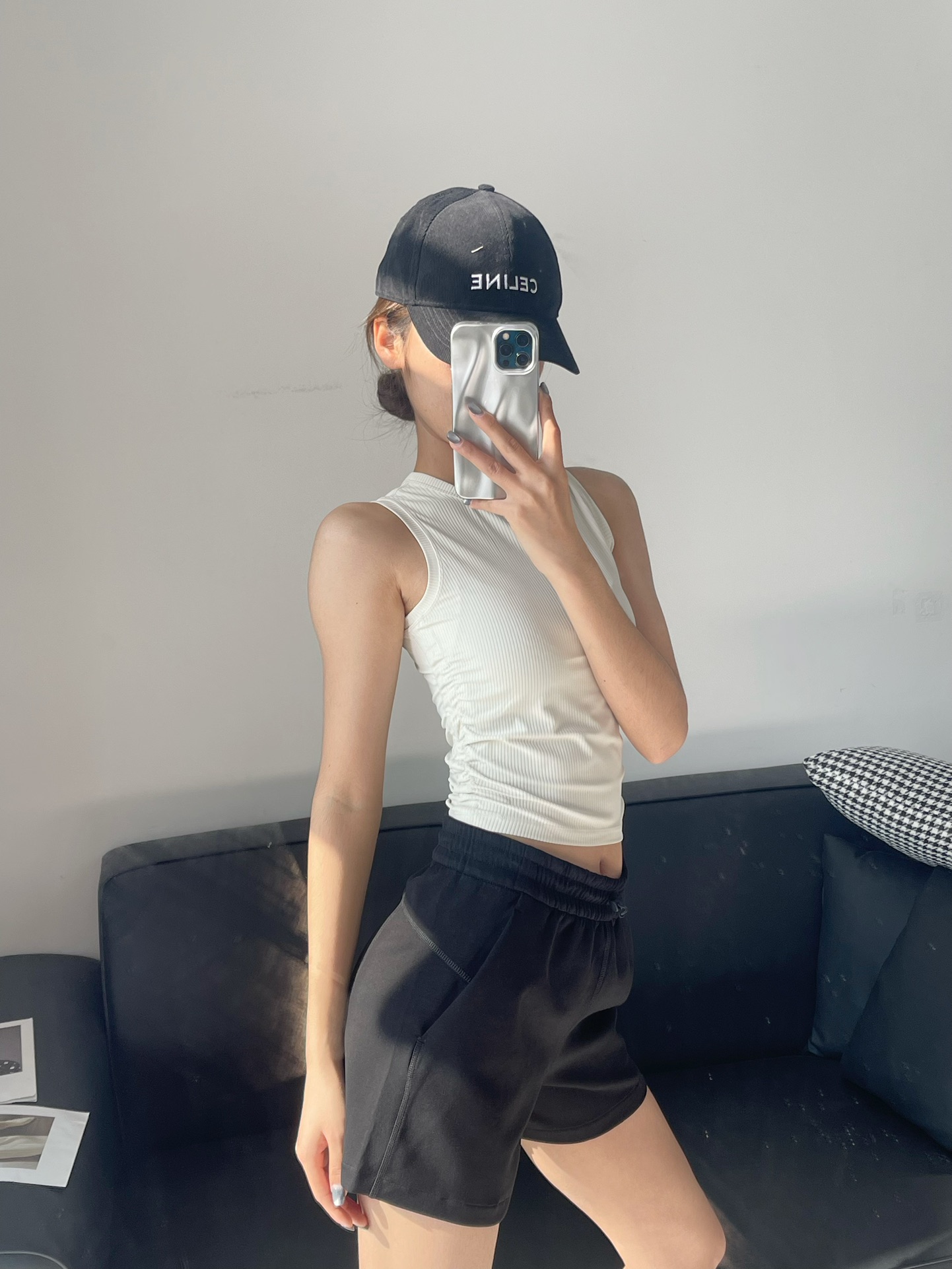 Lululemon tank yoga white