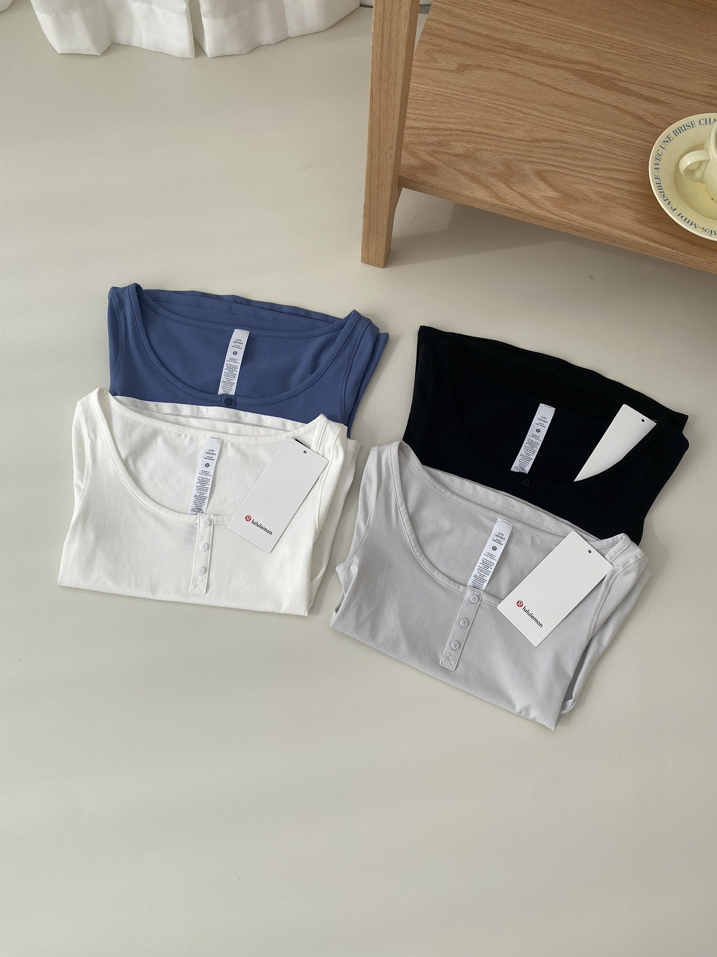 Lululemon t-shirt everyday blue yoga