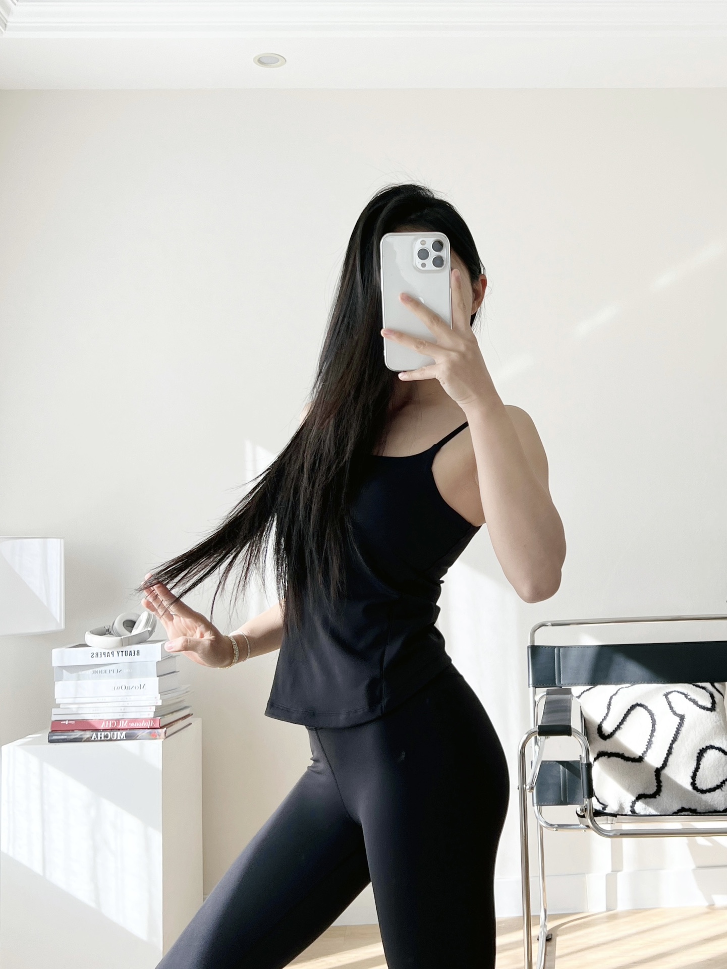 Lululemon tank lounge black yoga