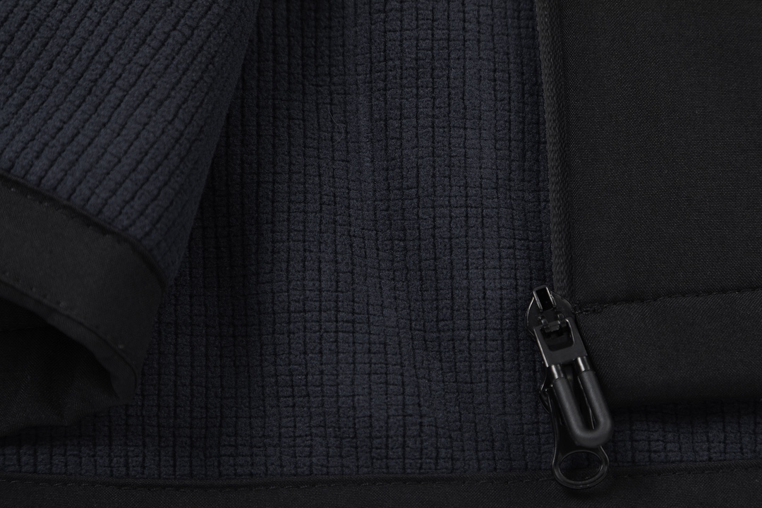 Outdoor Hooded Shell Jacket - Comprehensive 9