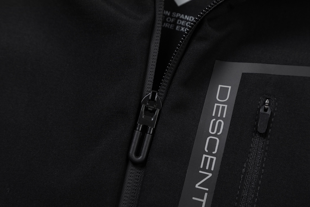 Outdoor Hooded Shell Jacket - Comprehensive 4