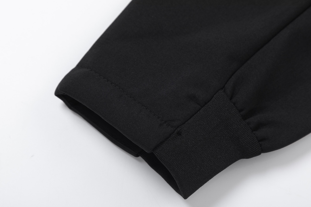 Outdoor Hooded Shell Jacket - Comprehensive 8