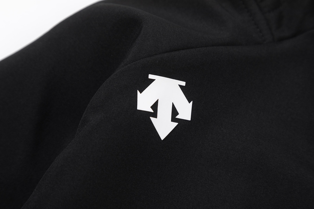 Outdoor Hooded Shell Jacket - Comprehensive 5