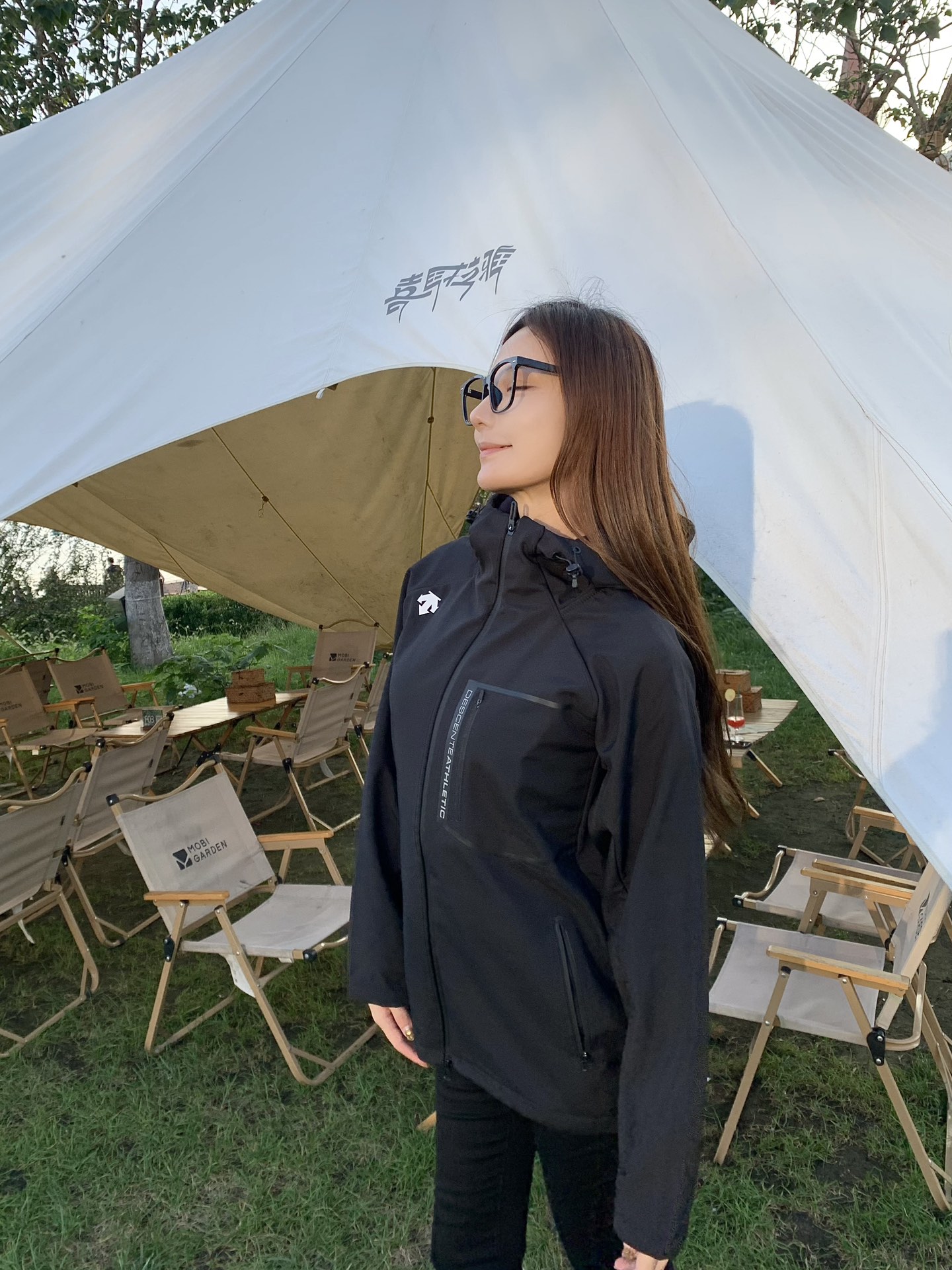 DESCENTE/迪桑特 情侣训练系列  加绒抗寒保暖 户外防风防泼水连帽冲锋衣 9