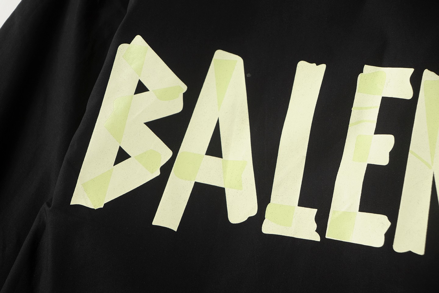 Balenciaga 黄胶带印花長袖シャツ 高品質素材