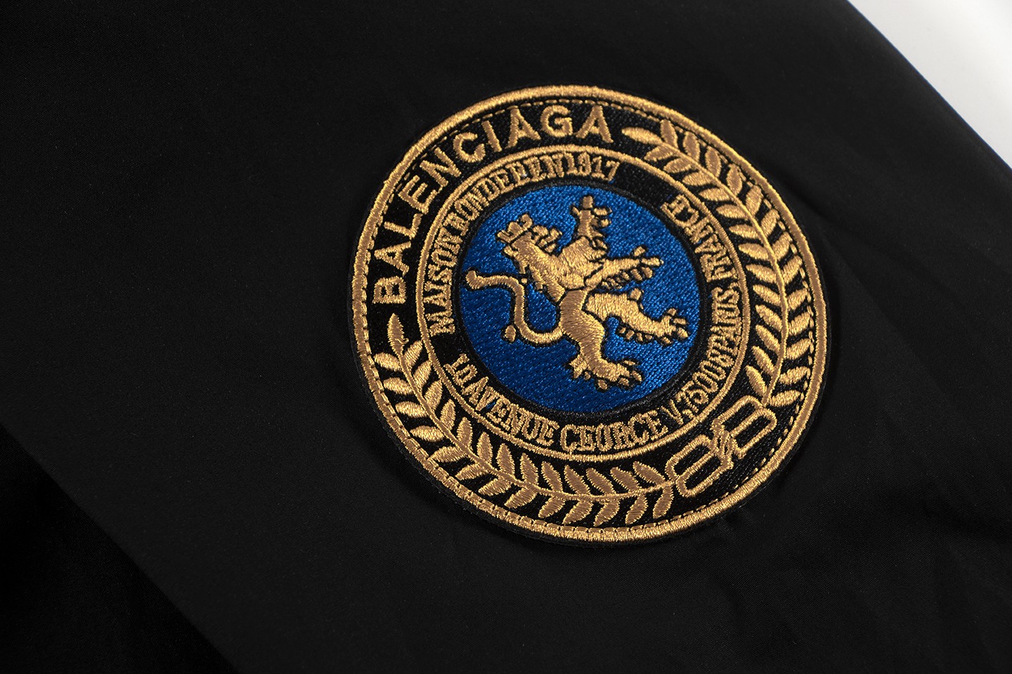 Balenciaga P300 狮子标单排扣休闲长袖衬衫