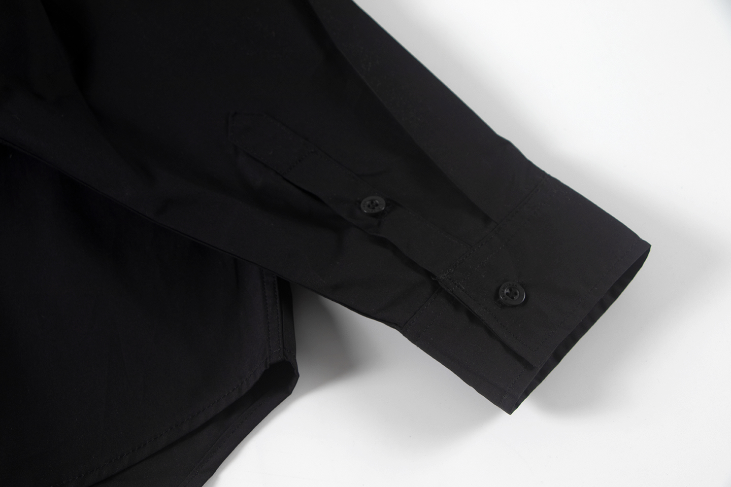 Balenciaga P300 幅広版型のユニセックスシャツ