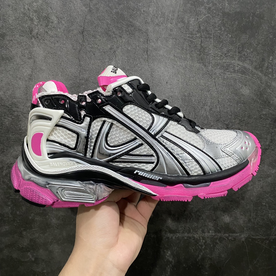 【纯原VG版本】Balenciaga Runner 巴黎世家7代 破坏风 手工做旧款复古老爹鞋n全新外贸版本  核心配合工厂优势供应该款是通过溢胶 做旧 缝线等细节 展示了设计师 Demna的运动鞋风格 传递复古感 后侧板 翘起的鞋头 展示了 Demna 在结构上的未来构想 尺码：35 36 37 38 39 40 41 42 43 44 45 46-莆田鞋批发中心