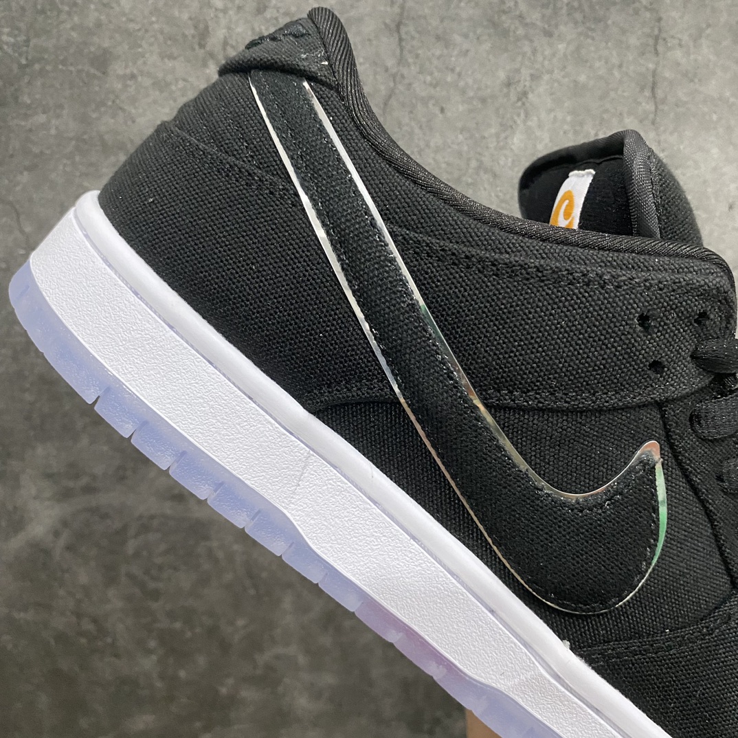 图片[7]-【TOP版本】Eminem × Carhartt × SB Dunk 三方联名 DUNK 阿姆联名 帆布 黑 低帮休闲板鞋  货号：FN4193-013nn国内一线头部大厂出品 知名厂牌同源 原盒原配 圈内天花板工艺 原厂冲刀 超高清洁度 全鞋零毛边皮料切割 高端外贸零售专供 实拍所见即所得 Size： 40 40.5 41 42 42.5 43 44 44.5 45 46 47.5男码-莆田鞋批发中心