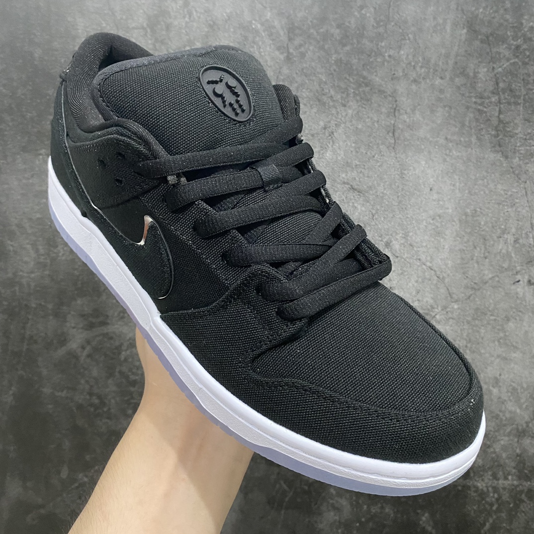 图片[3]-【TOP版本】Eminem × Carhartt × SB Dunk 三方联名 DUNK 阿姆联名 帆布 黑 低帮休闲板鞋  货号：FN4193-013nn国内一线头部大厂出品 知名厂牌同源 原盒原配 圈内天花板工艺 原厂冲刀 超高清洁度 全鞋零毛边皮料切割 高端外贸零售专供 实拍所见即所得 Size： 40 40.5 41 42 42.5 43 44 44.5 45 46 47.5男码-莆田鞋批发中心