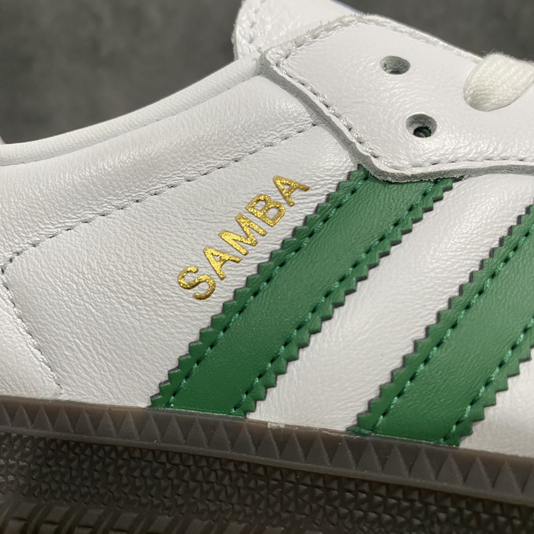 图片[3]-【Top纯原】Adidas Samba OG 桑巴低帮休闲板鞋 白绿 IG1024n全新高端零售平台专供品质出货 全鞋身采用细腻甩纹头层牛皮 包括鞋舌也是头层皮n立体Samba烫金 后跟港宝定型 皮料切割超高清洁度n私模大底 非市面公底 多次调试无色差大底 高价零售首选品质‼️ 尺码：36 36.5 37 38 38.5 39 40 40.5 41 42 42.5 43 44 44.5 45-莆田鞋批发中心