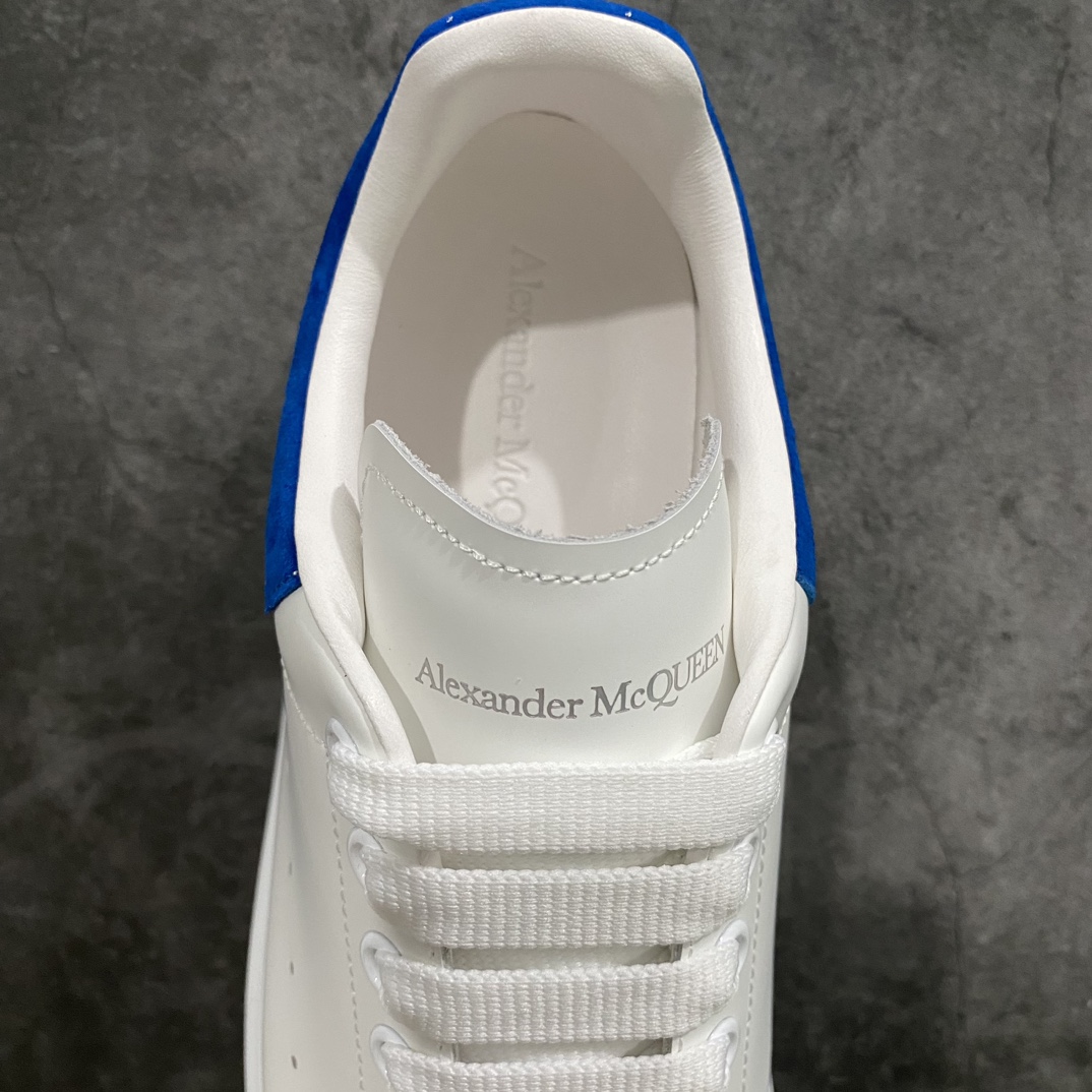 [Top-grade drug box version] Alexander McQueen Alexander McQueen white shoes dark blue tail velvet tail