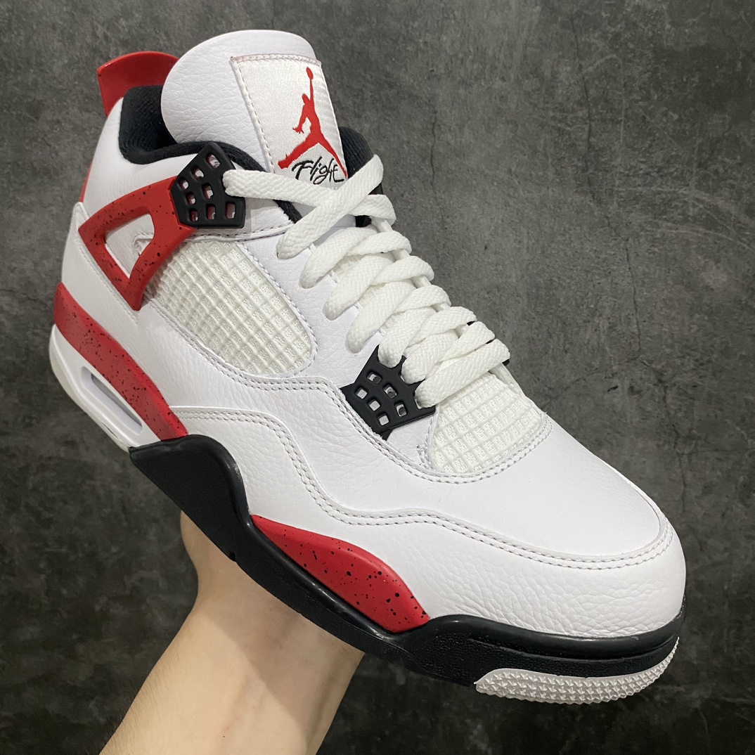 图片[3]-【老DT版】Air Jordan AJ4 Retro 白黑红 红水泥 DH6927-161nn老牌AJ大厂出品 原纸板楦头开发原厂特供皮料加持 确保原汁原味 完美呈现四代版型n一比一鞋头弧度高度鞋身弧度 数据细节工艺流程均保持原鞋一致n皮料切割菱角分明 不变形无多余毛边 柔软性质感一致于原鞋原厂织唛标 原厂飞人电绣工艺 后跟定型进口港宝加持 自然饱满 全鞋荧光划线卡点 追求极致完美 每一双都是工艺品 多重QC质检 超越公司货的品控标准 实实在在的免检产品  尺码：40 40.5 41 42 42.5 43 44 44.5 45 46 47.5-莆田鞋批发中心