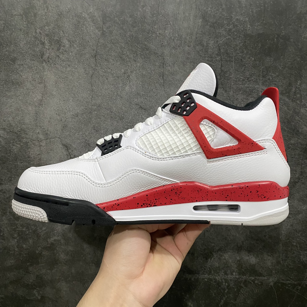 图片[2]-【老DT版】Air Jordan AJ4 Retro 白黑红 红水泥 DH6927-161nn老牌AJ大厂出品 原纸板楦头开发原厂特供皮料加持 确保原汁原味 完美呈现四代版型n一比一鞋头弧度高度鞋身弧度 数据细节工艺流程均保持原鞋一致n皮料切割菱角分明 不变形无多余毛边 柔软性质感一致于原鞋原厂织唛标 原厂飞人电绣工艺 后跟定型进口港宝加持 自然饱满 全鞋荧光划线卡点 追求极致完美 每一双都是工艺品 多重QC质检 超越公司货的品控标准 实实在在的免检产品  尺码：40 40.5 41 42 42.5 43 44 44.5 45 46 47.5-莆田鞋批发中心