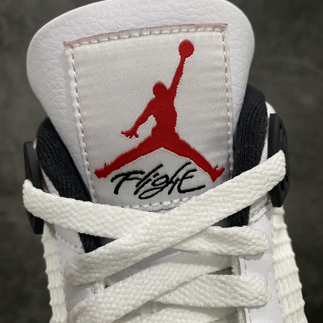 图片[6]-【老DT版】Air Jordan AJ4 Retro 白黑红 红水泥 DH6927-161nn老牌AJ大厂出品 原纸板楦头开发原厂特供皮料加持 确保原汁原味 完美呈现四代版型n一比一鞋头弧度高度鞋身弧度 数据细节工艺流程均保持原鞋一致n皮料切割菱角分明 不变形无多余毛边 柔软性质感一致于原鞋原厂织唛标 原厂飞人电绣工艺 后跟定型进口港宝加持 自然饱满 全鞋荧光划线卡点 追求极致完美 每一双都是工艺品 多重QC质检 超越公司货的品控标准 实实在在的免检产品  尺码：40 40.5 41 42 42.5 43 44 44.5 45 46 47.5-莆田鞋批发中心