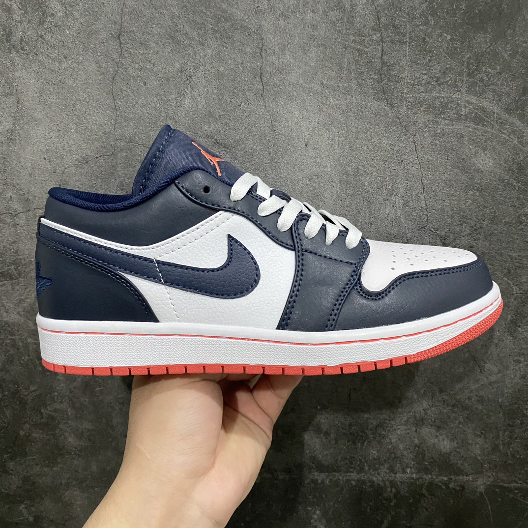 【K版】Air Jordan 1 Low AJ1 低帮 午夜蓝 货号：553558-481n市面低帮最具代表性版本之一 口碑大厂出品 平台专用代工流水线出品 原装楦头纸板开发 完美鞋型 超高清洁度  原厂内置全掌气垫  原鞋开模 拒绝公底 购置公司同步原材料 都有细节原汁原味 忠于原版货号：553558-481nSize ：35.5-47.5（带半码）-莆田鞋批发中心