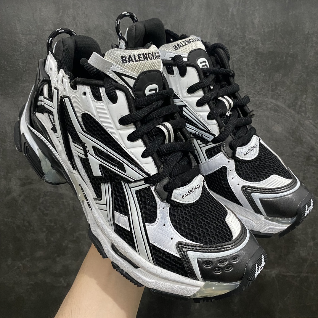 【XA版本】Balenciaga Runer 巴黎世家7代 破坏风 手工做旧款复古老爹鞋nn全新版本出货 核心配合工厂优势供应市场最优品质 鞋型细节做旧等都好于市场版本n不但比市场货好 而且比市场货便宜💪🏻n原厂点胶工艺同步原鞋 区别市面所有版本n非市面所有固定TPU，原厂订制胶棒 一切细节高端还原  ，欢迎挑刺💪🏻 尺码：35-46-莆田鞋批发中心