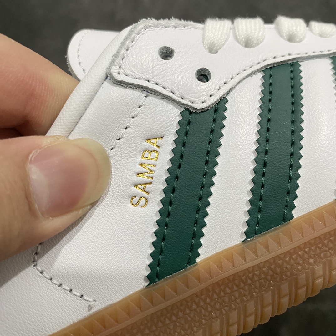 图片[2]-【Top纯原】Adidas Samba OG 桑巴低帮休闲板鞋 白绿 HQ7036n全新高端零售平台专供品质出货 全鞋身采用细腻甩纹头层牛皮 包括鞋舌也是头层皮n立体Samba烫金 后跟港宝定型 皮料切割超高清洁度n私模大底 非市面公底 多次调试无色差大底 高价零售首选品质‼️ 尺码：36 36.5 37 38 38.5 39 40 40.5 41 42 42.5 43 44 44.5 45-莆田鞋批发中心