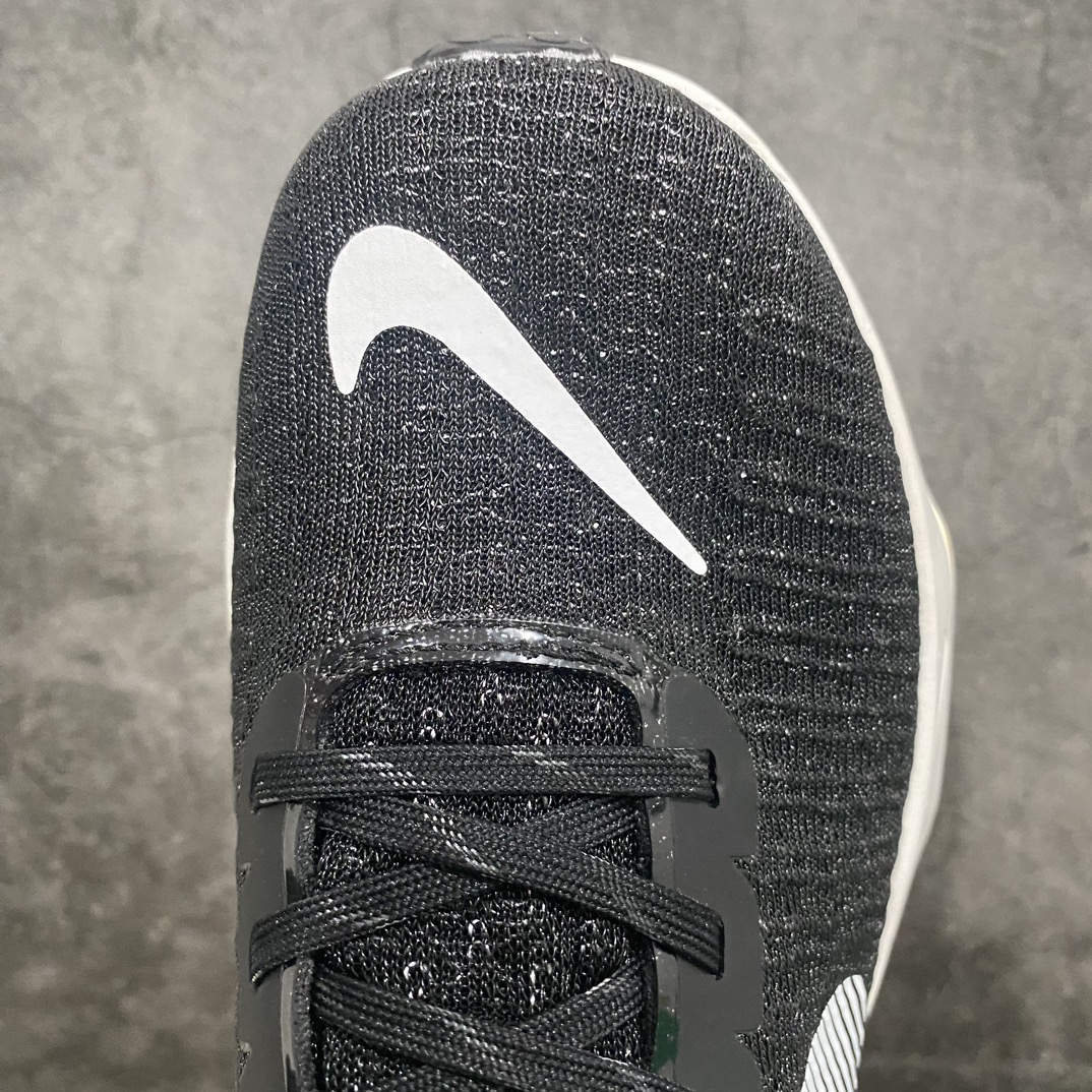 图片[5]-【公司级】Nike ZOOMX invinclble Run FK 3 短跑马拉松系带系列轻量休闲运动慢跑鞋 ！nn此鞋专为短跑运动员而生，是为 5 至 10 公里距离的赛事和训练打造。整体设计採用流线型的轻质工程网眼材质构成鞋面，并与其他 Nike Running 旗舰鞋款同样搭载全脚掌 ZoomX 缓衝中底，搭配 Pebax 物料与橡胶外底。ZoomX StreakFly 首发配色以“Prototype”呈现，其灵感是来自开发期间的磨损测试，透过编号的标记与内侧的预期跑步距离突出研发过程。 货号 DR2615-001nSize 36-45-莆田鞋批发中心