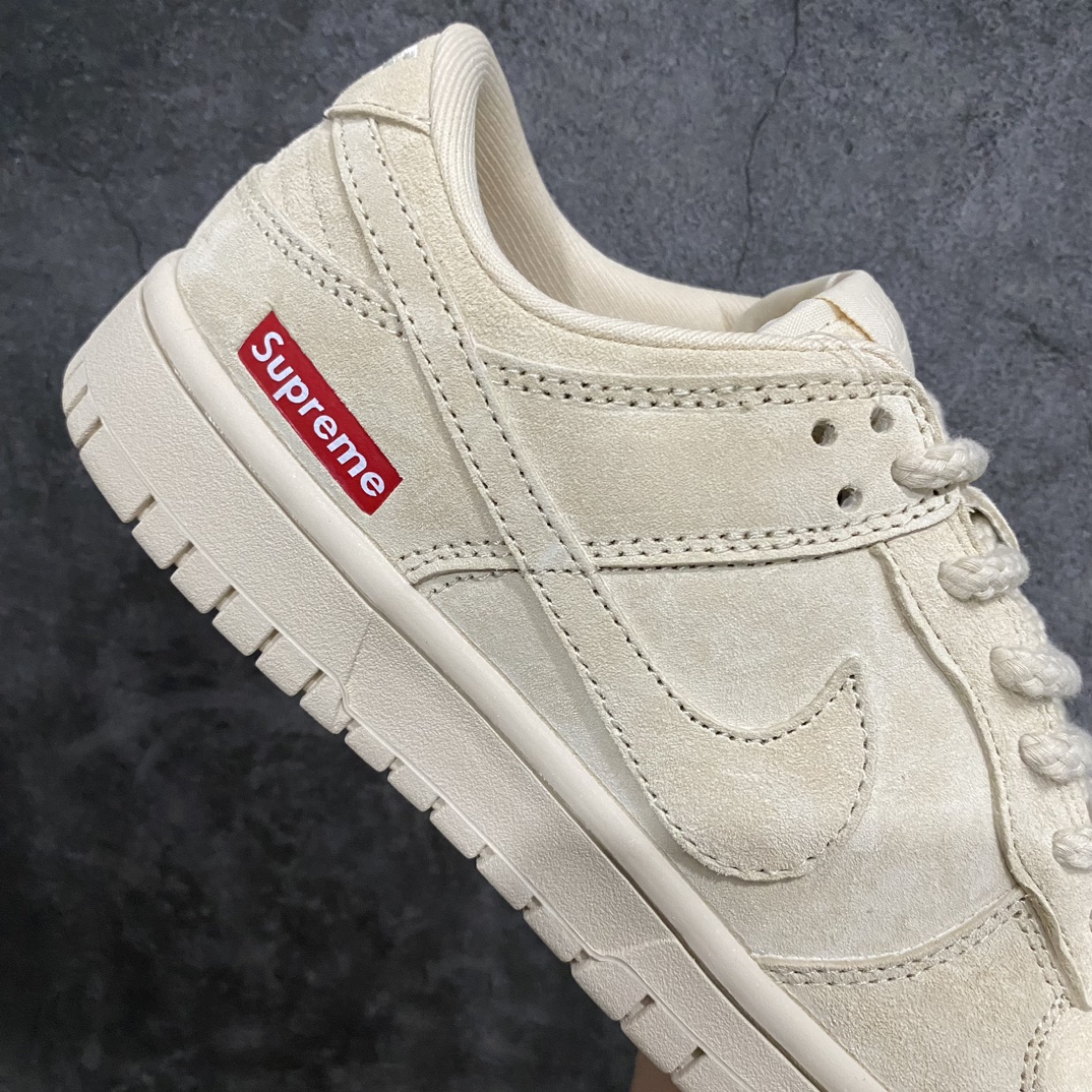 300 【定制版】Supreme x Nike  SB Dunk Low 联名—奶油翻毛 周年高端定制 低帮休闲板鞋 FC1688-122