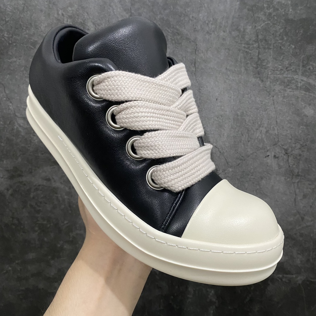 图片[3]-【渠道版】Rick Owens RO FW23 LUXOR 瑞克·欧文斯低帮皮面时尚运动板鞋面包鞋 黑白 ZP拆解原版1:1复模裁片纸格 力求做到0错位 这样才能达到和zp一致的鞋型味道 历时3月重新开模 采用进口cnc数控机床开发对版独家tpu奶香大底 区别于市场所有版本 zp同源全头层粒面小牛皮 达到和zp一致手感 原厂进口细纹布 万邦订购原厂高弹粉红色海绵  尺码：35 36 37 38 39 40 41 42 43 44 45 46n-莆田鞋批发中心