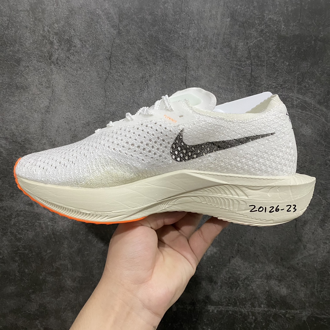 350 【顶级No.1版】Nike ZoomX Vaporfly Next空气飞行3代系列马拉松轻量超跑竞速运动慢跑鞋“黑白米” DX7957-100