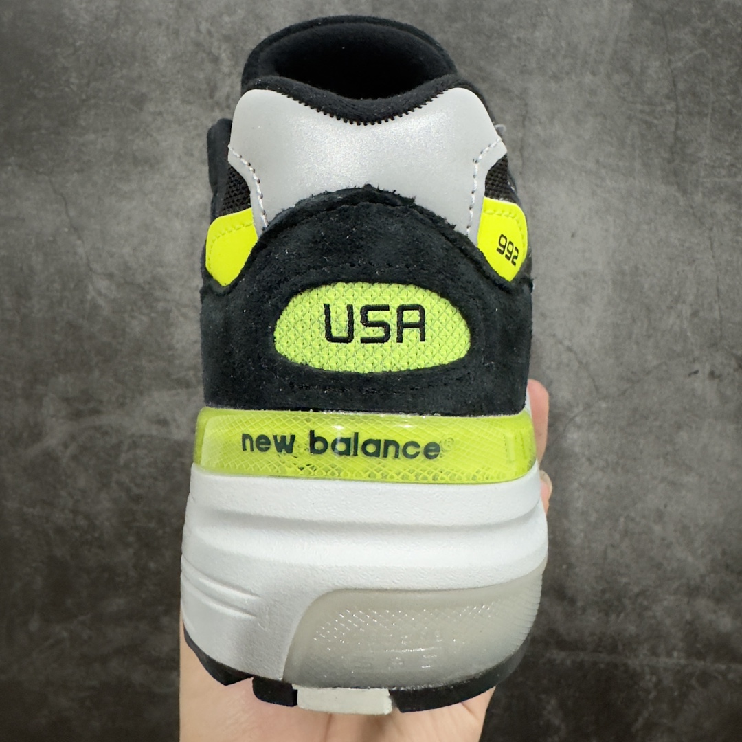 240 【OK纯原版】New Balance Made in USA M992系列美产血统经典复古百搭老爹休闲运动跑步鞋“拼色元祖灰黑荧光绿”M992TQ