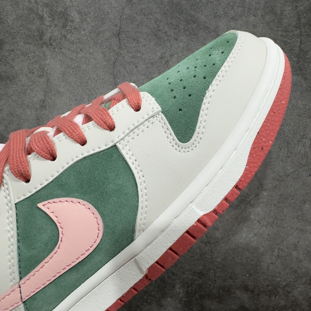 图片[6]-【纯原Y版】Nike SB Dunk Low\”All Petals United\”扣篮系列低帮休闲运动滑板板鞋“鸳鸯粉绿西瓜”FN8923-061n纯原大厂出品 原厂数据 原楦版型清洁度超高 细节到位 用料扎实n采用环保粒面牛剖革组合翻毛皮鞋面材质n鞋垫嵌EVA缓震物料及背胶 耐磨橡胶大底n全鞋采用鸳鸯造型 颜值爆表 造型感十足。 尺码：35.5 36 36.5 37.5 38 38.5 39 40 40.5 41 42 42.5 43 44 44.5 45 46 47.5-莆田鞋批发中心