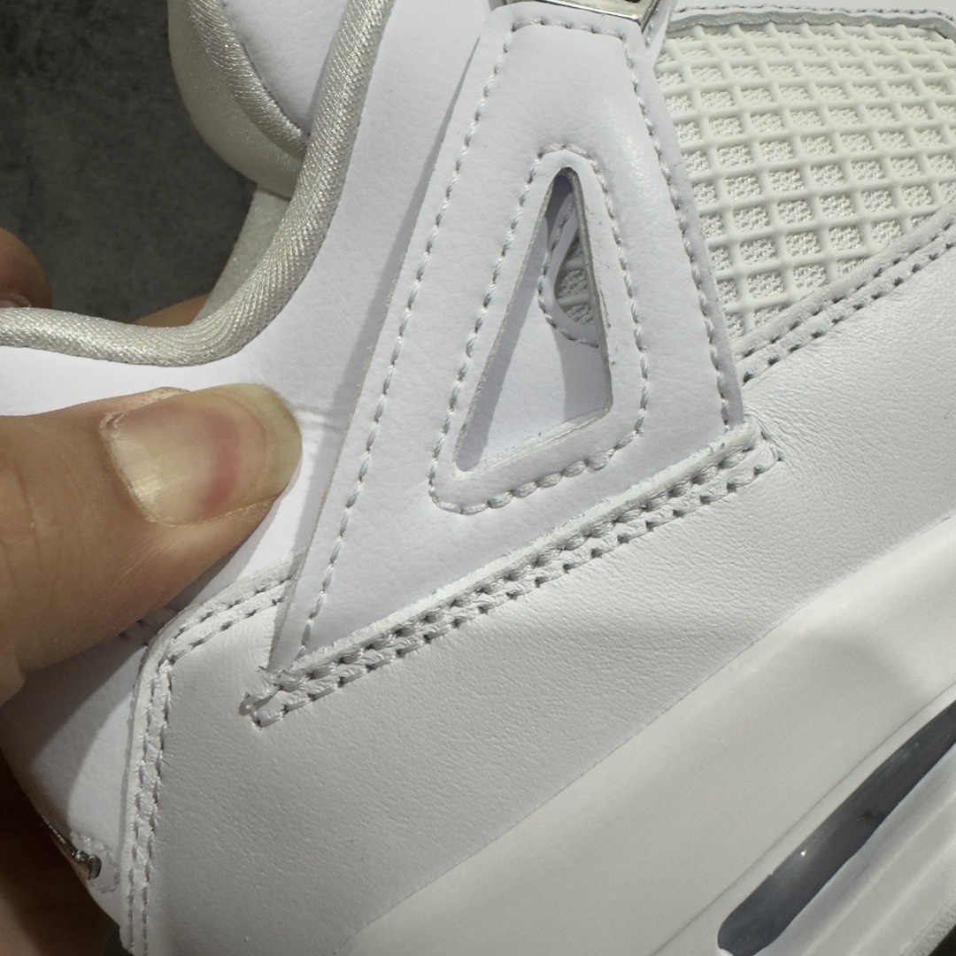 图片[3]-【莞产裁片】Air Jordan AJ4 Pure Moneyn纯白 白银扣 白猫308497-100n大厂出品 值得信赖的产品n原鞋开发 全鞋为原鞋一致头层皮材质 质感满满n鞋型到位 正宗乔4的完美鞋型 鞋舌长度同步原鞋n原厂网格不打皱 鞋底有刷漆 正确电脑针车走线 超高裁边清洁度n值得入手零售的好货，优势价格主推💪🏻 尺码：40.5-47.5-莆田鞋批发中心