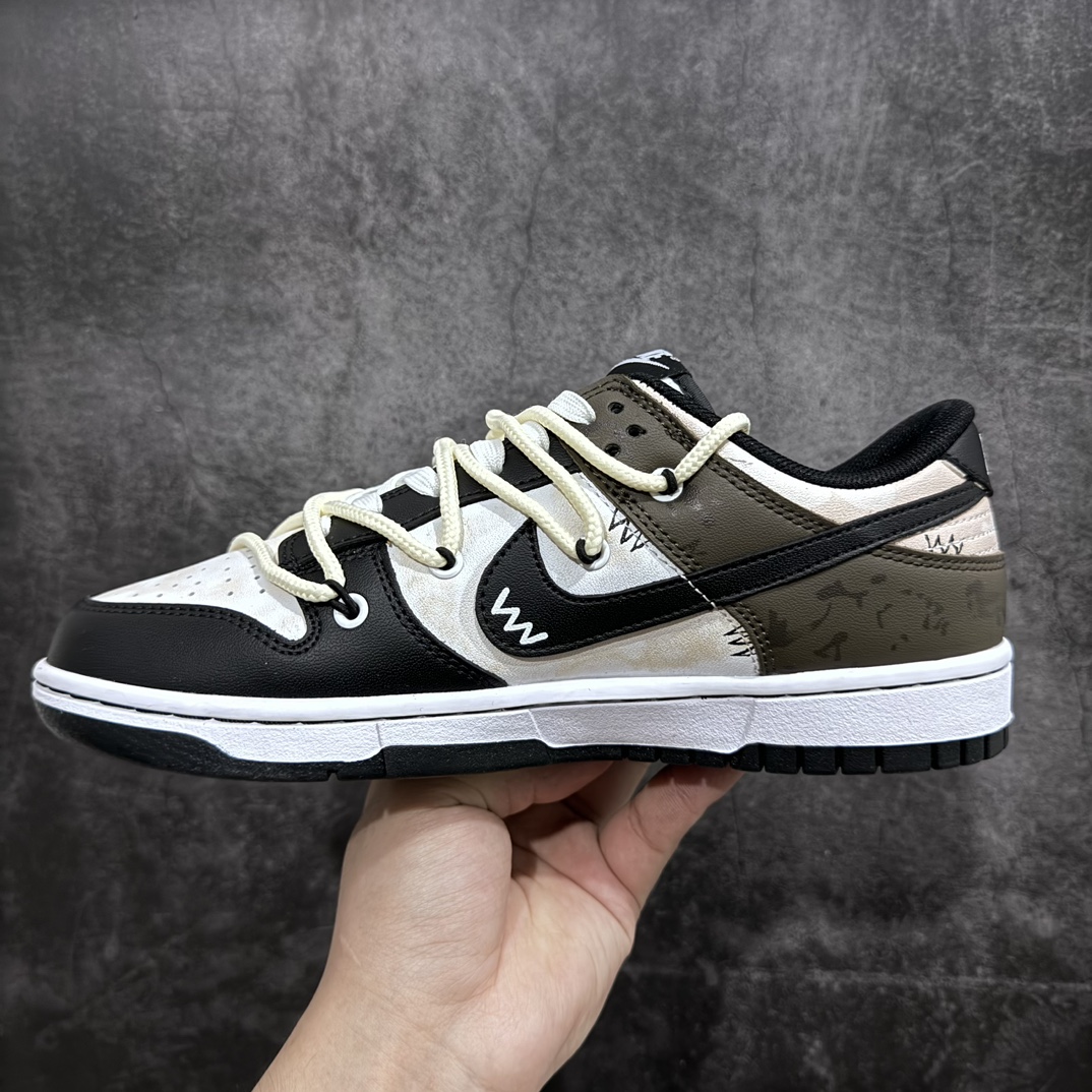 图片[2]-【FS原盒版】Nike Dunk Low 达芬奇-布偶熊n正确版本 原鞋开发 品质、细节 完美复刻nNike Dunk Low 选用经典的Nike Dunk Low复古休闲板鞋鞋型，整体配色为简约的黑棕，以涂鸦图案作为点缀和辅助，再加以布偶熊涂鸦贴皮进行搭配，并使用副鞋带进行串联，整体简洁百搭，全面对接潮流搭配 货号：DD1391-100 Size：35.5 36 36.5 37.5 38 38.5 39 40 40.5 41 42 42.5 43 44 44.5 45 46-莆田鞋批发中心