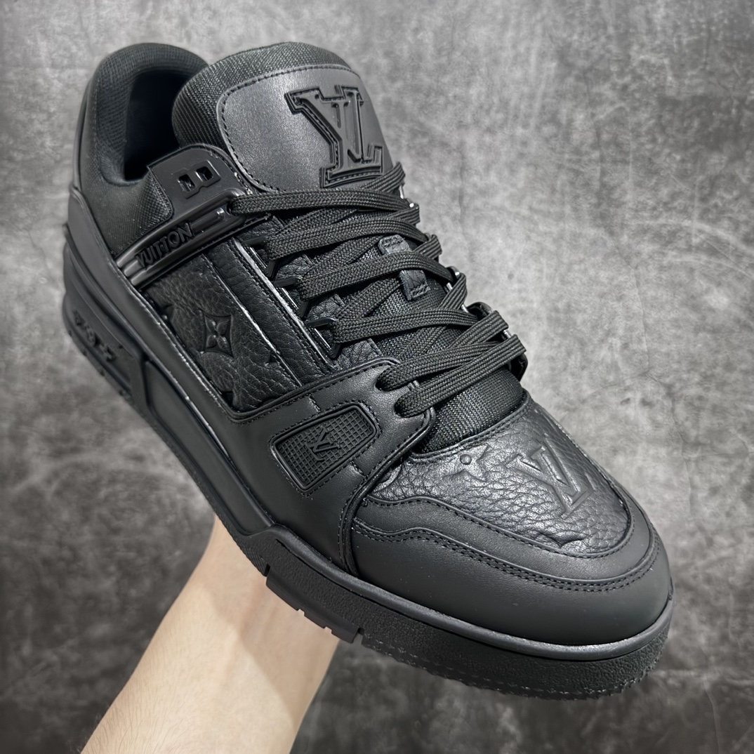 [Top-grade non-glue gift box with words] LV Trainer low-top sneakers pure black embossed lychee leather