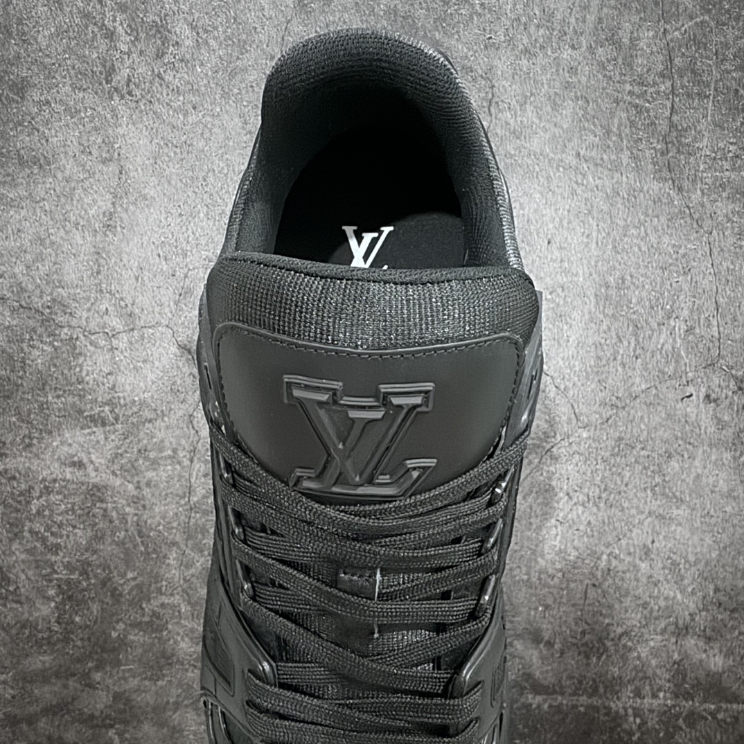 [Top-grade non-glue gift box with words] LV Trainer low-top sneakers pure black embossed lychee leather