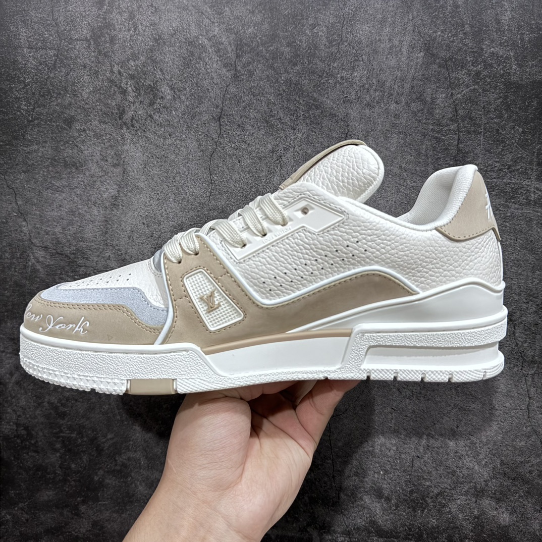 580 【顶级无胶礼盒有字版】 LV Trainer 低帮板鞋 纽约限定白卡其