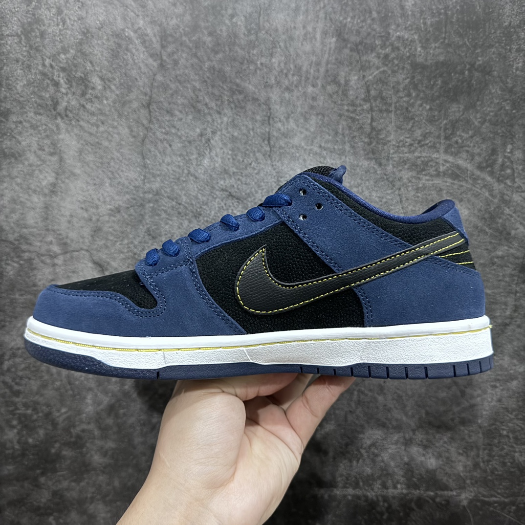 图片[2]-【纯原Y版】Nk SB Dunk Low Pro 深蓝 SB扣碎篮板时尚休闲板鞋 304292-408n配色鞋身覆盖以深蓝绒面革，搭配色调鲜明的网眼鞋舌衬里和鞋带。 尺码：36 36.5 37.5 38 38.5 39 40 40.5 41 42 42.5 43 44 44.5 45 46-莆田鞋批发中心