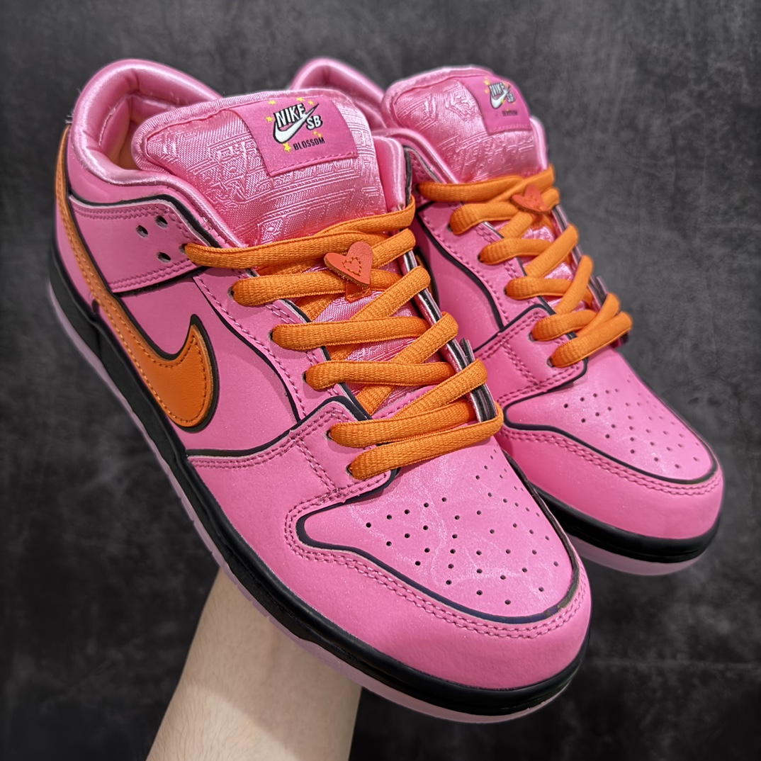 380 【Top版本】The Powerpuff Girls x Nike  SB Dunk Low 飞天小女警联名 粉色花花 FD2631-600