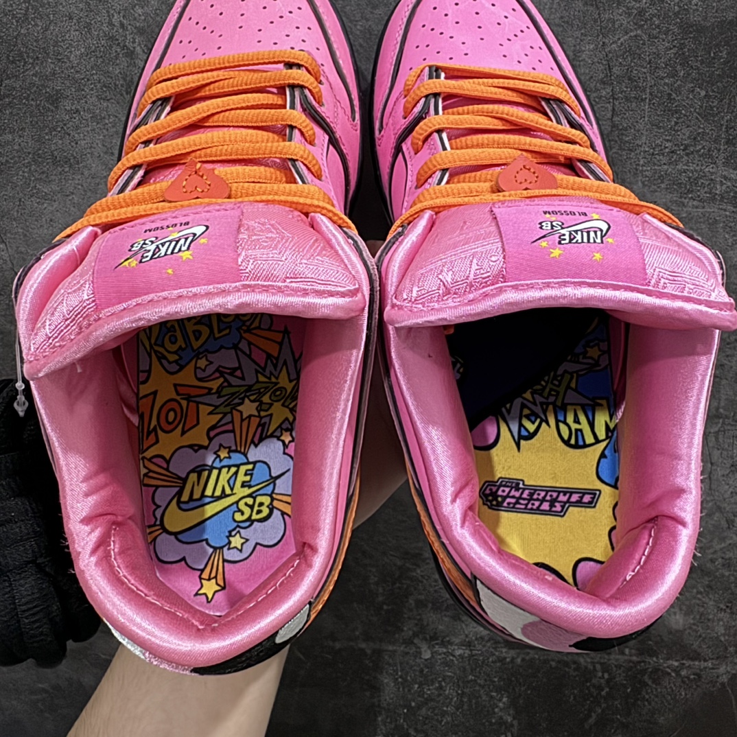 380 【Top版本】The Powerpuff Girls x Nike  SB Dunk Low 飞天小女警联名 粉色花花 FD2631-600